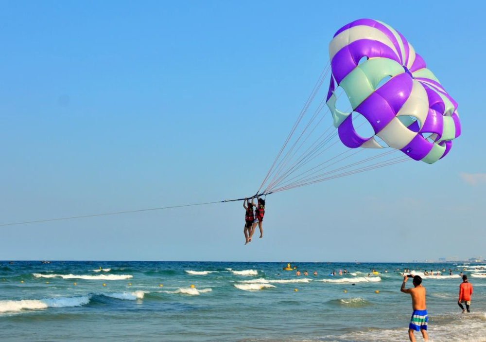 Non Nuoc Beach has no shortage of activities to keep you energized and smiling